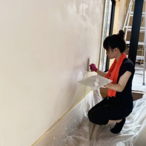 子供部屋の間仕切り壁の最終仕上げ 漆喰塗り編
